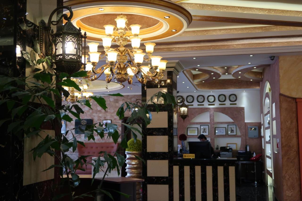 Boulevard Palace Hotel Monrovia Exterior foto
